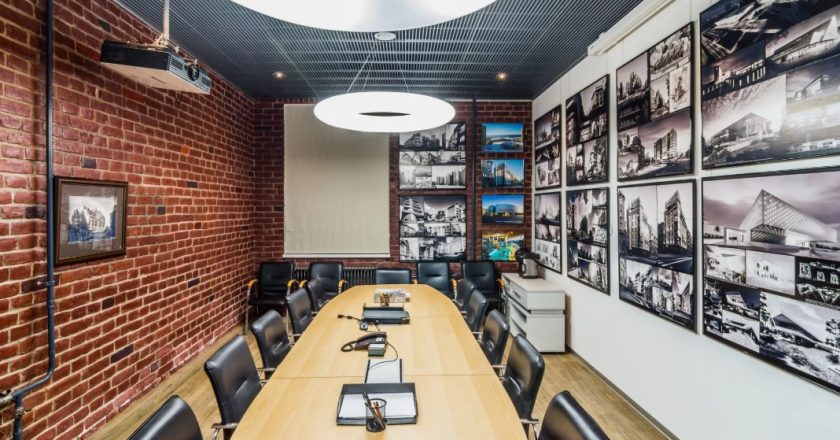 Интерьер как архитектура: чем проектное бюро помогает частному заказчику